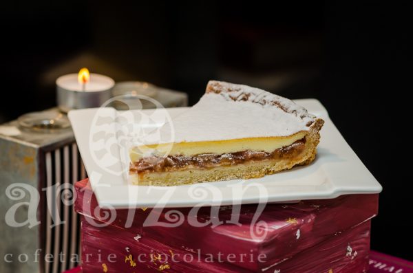 Tartă cu mere și vanilie