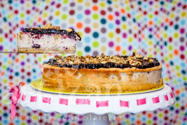 Cheesecake cu nuci și afine - imagine 4