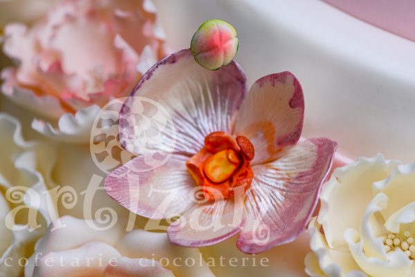 Tort de Nunta "FLORA" - imagine 3