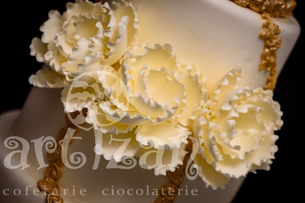 Tort de nunta "CETATE" - imagine 4