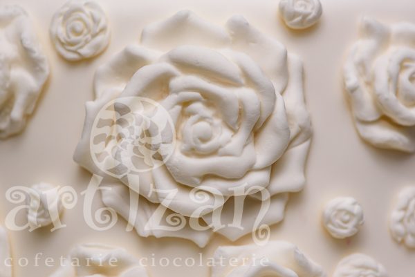 Tort de Nunta "All White" - imagine 3