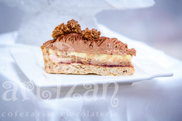 Tarta cu zmeura, nuci, cafea si ciocolata - imagine 2