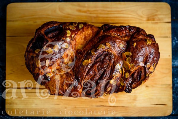 Cozonac cu ciocolata si caramel - imagine 3