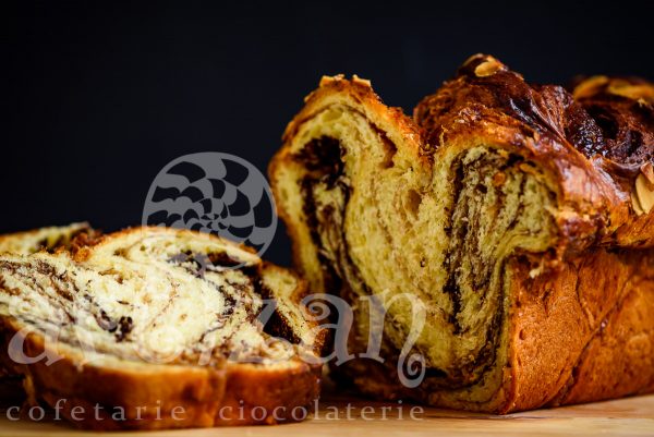 Cozonac cu ciocolata si caramel - imagine 5