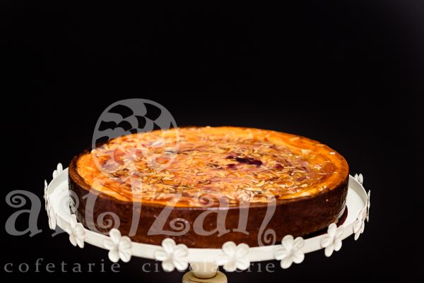 Tarta cu ricotta, mure si migdale