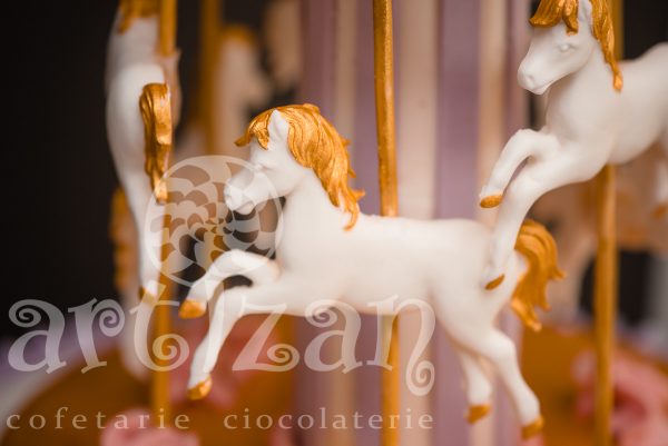 Tort Aniversar "Carusel" - imagine 4