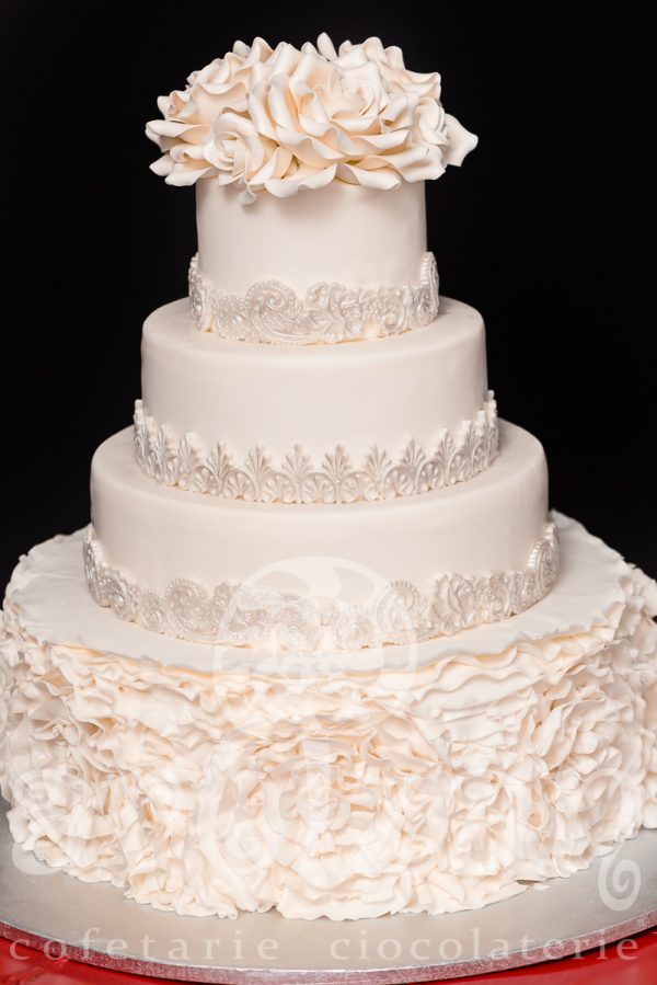 Tort de nunta "Ruffle" - imagine 2