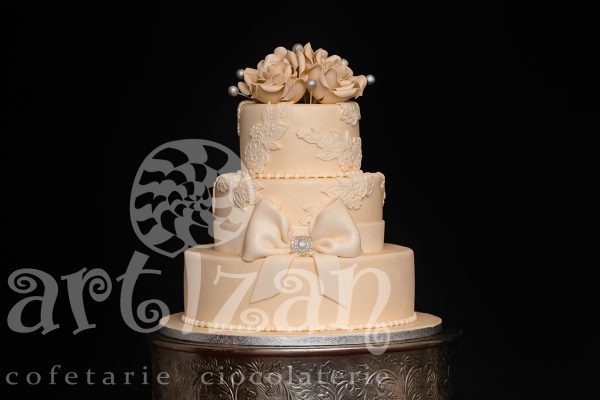 Tort de Nunta "IVOIRE"