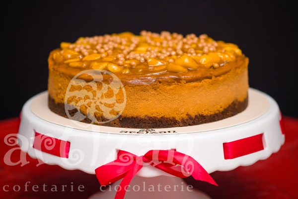 Cheesecake cu mere și caramel sărat - imagine 3
