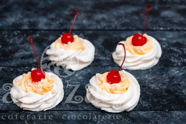 Mini Pavlova
