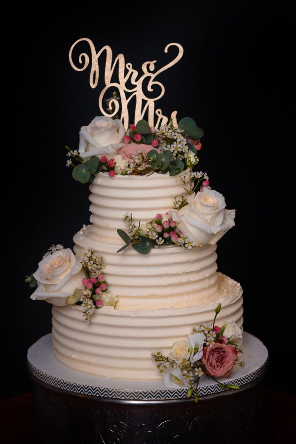 Tort de nunta "Mr&Mrs" - imagine 2