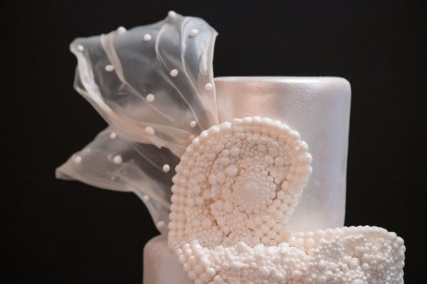 Tort de nunta "White as snow" - imagine 3