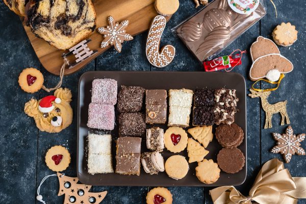 Platou prajituri asortate si fursecuri "Deluxe" - imagine 2